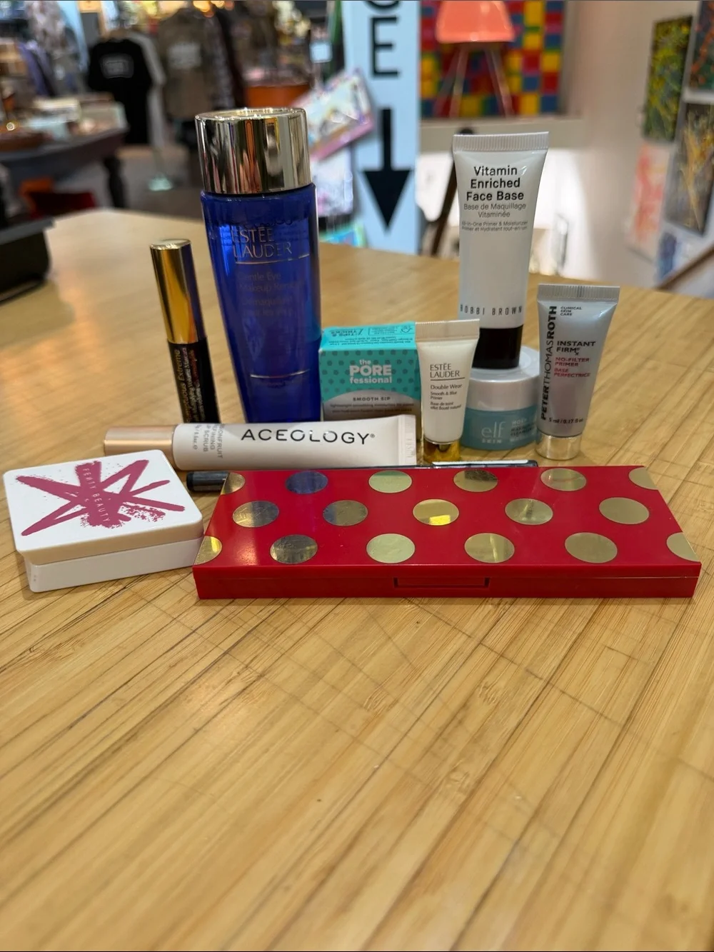 Estée Lauder Eye Makeup with Additional Makeup
